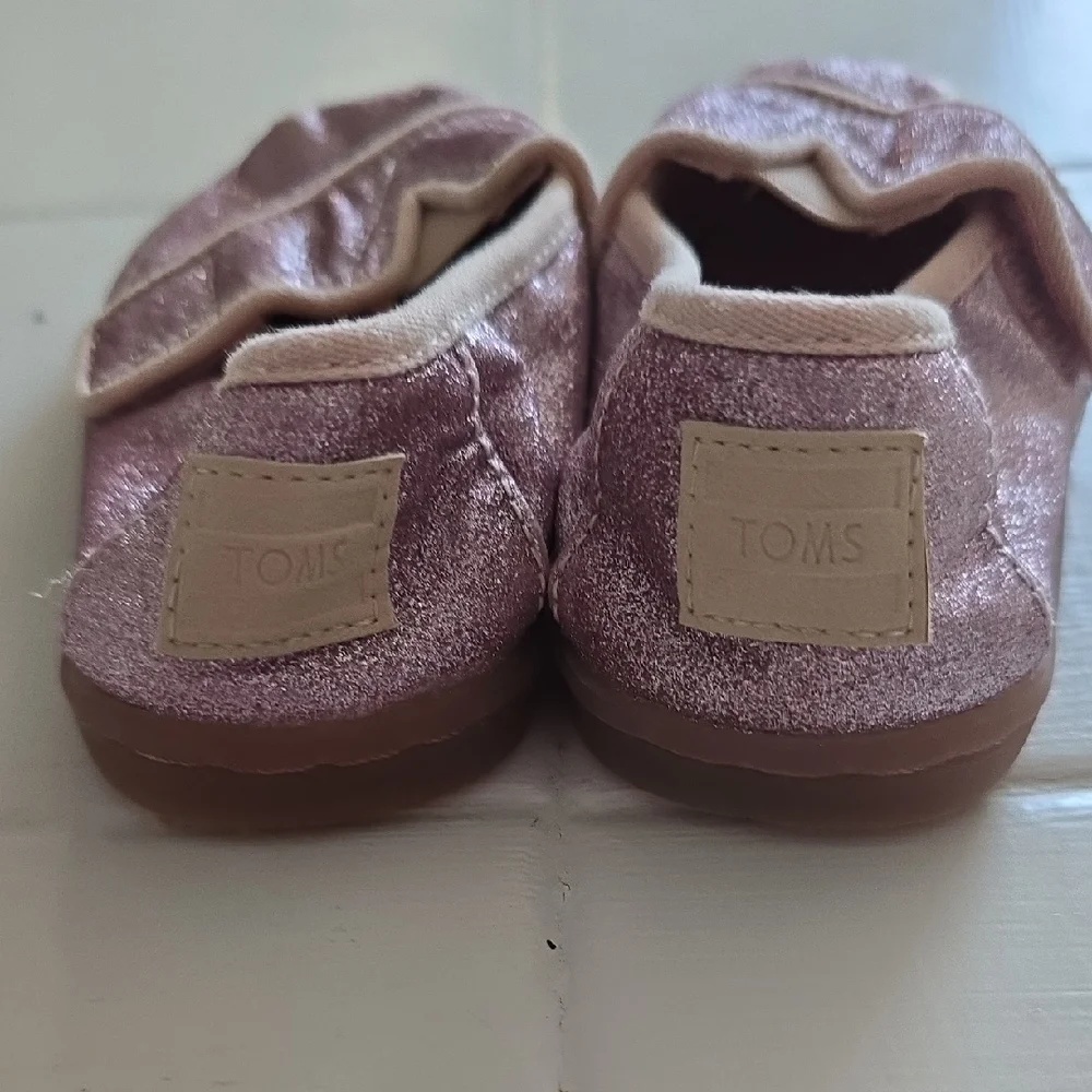 Toms Kids Sparkly Mauve Moccasins